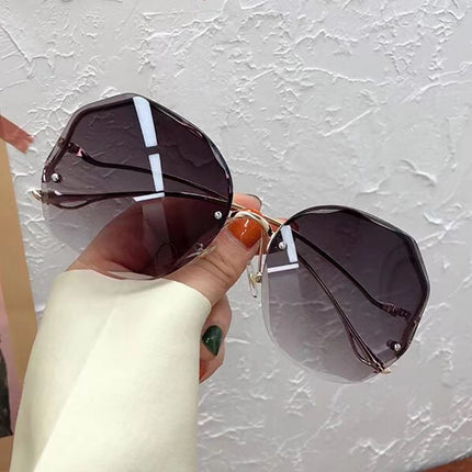 Ladies Irregular Round Sunglasses Women Brand Designer Gradient Fashion Sun Glasses Female Rimless Metal Curved Temples